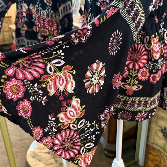 Floral Lace-Up Blouse in Black and Pink - Picture 8 of 13